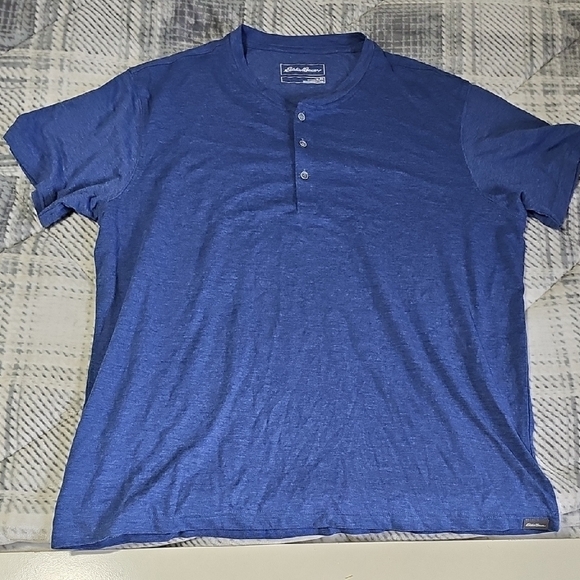 Eddie Bauer Blue Short Sleeve Tee Casual Knit - Picture 1 of 2